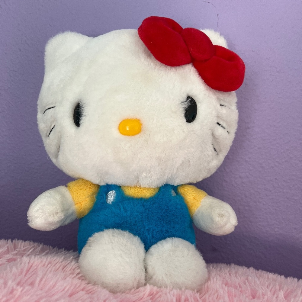 Soft hello kitty plush